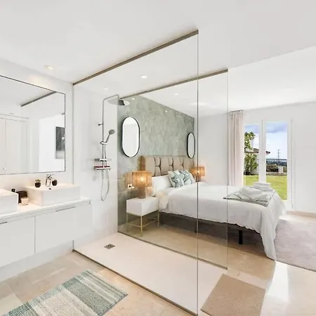 Lejlighed Spanish Hillside Haven