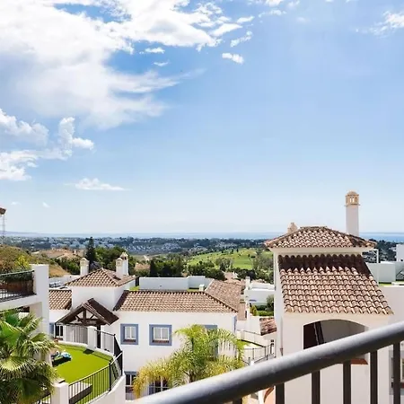 Spanish Hillside Haven Lejlighed *