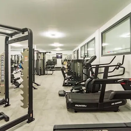 Lejlighed Spanish Hillside Haven Estepona